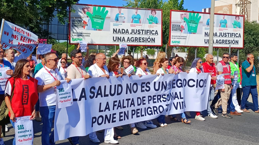 Marcha de profesionales y usuarios